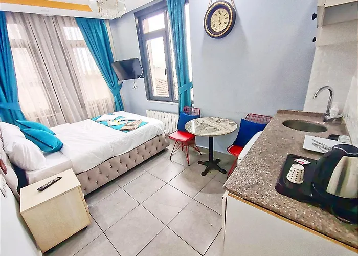 Taksim Luxurious Galata Hotel Aparthotel 3*