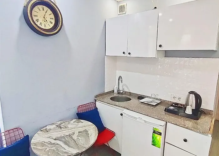 Taksim Luxurious Galata Hotel Апарт-отель